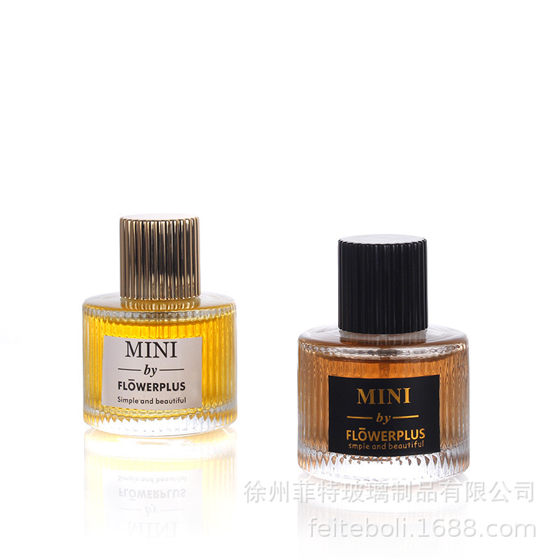 现货时尚50ML矮款竖条纹玻璃瓶按压喷雾卡口香水瓶带标框