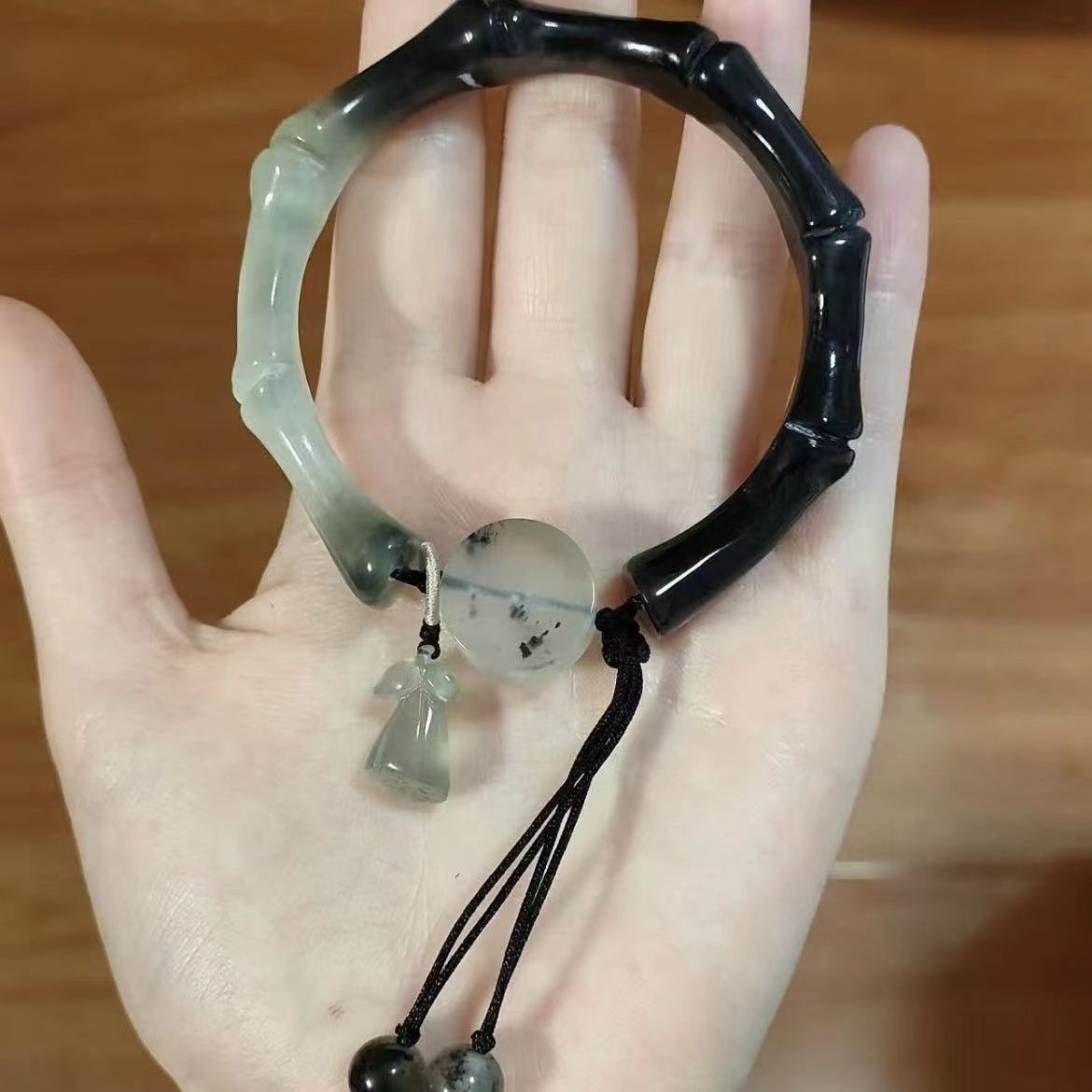 Taihu Lake nuevo loto chino estilo antiguo pulsera nicho femenino Luz de lujo de alto grado pulsera 2023 nueva pulsera de borla