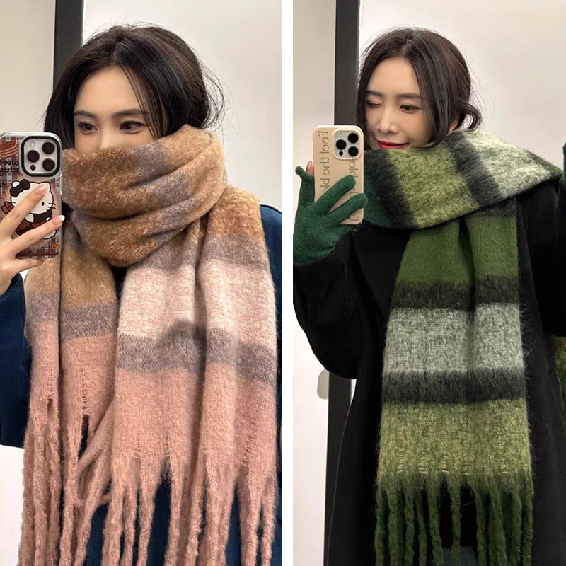 Scarf Women's High-end Sense Horizontal Strip Large Leather Label Warm Thickened Lengthening Student Couple's Shawl All-match Soft Waxy Tassel