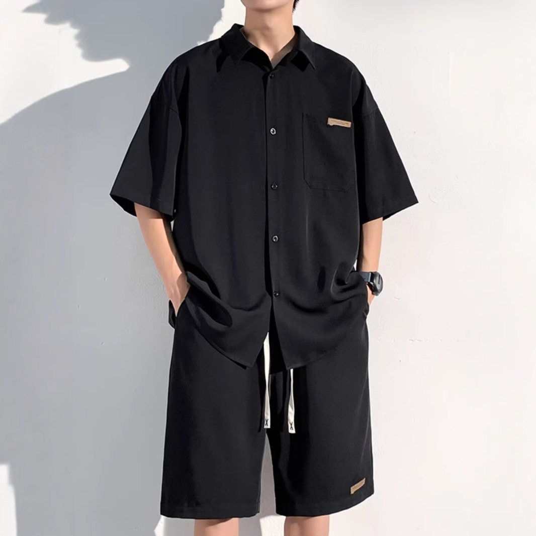 Source Factory Summer Japanese Harajuku Style Traje Pantalones cortos sueltos finos de verano para hombres Camisa casual Sentido de alta gama