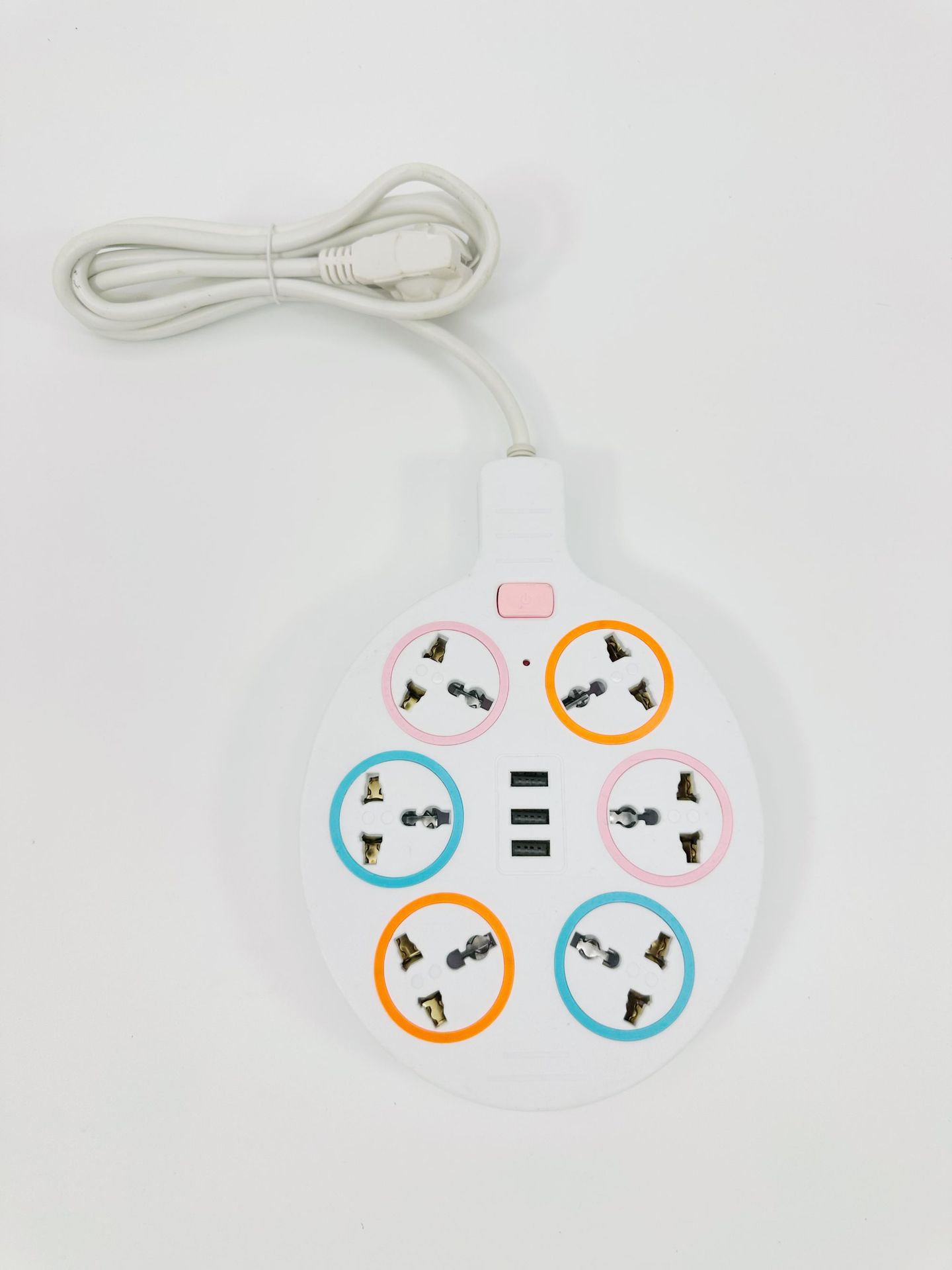 Color con conector USB tailandés birmania ranura porosa enchufe camboya placa de conexión enchufe comercio exterior mayorista