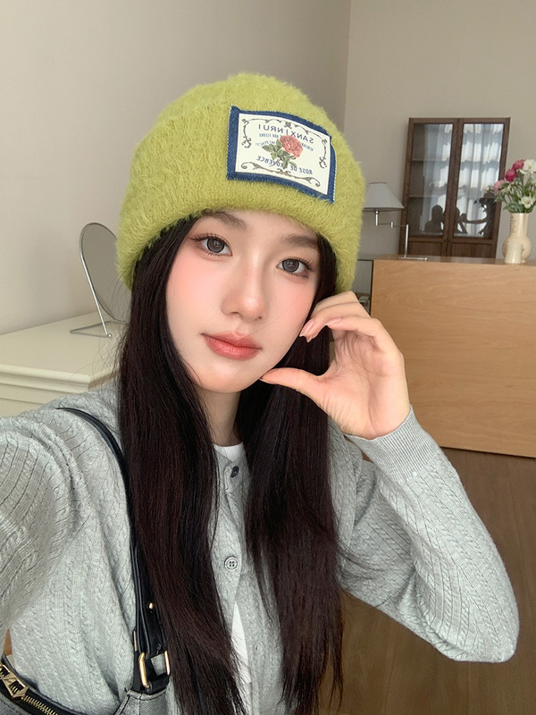 早秋新复古玫瑰花贴布毛绒针织帽女文艺休闲百搭休闲保暖包头冷帽|undefined