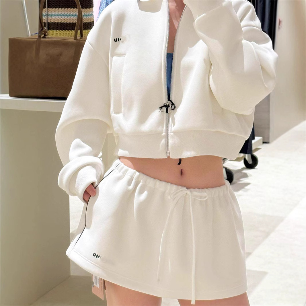 Spring retro jacket with letters with zipper