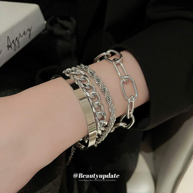 Metal chain multi-layer design O-shaped bracelet cold style stacked fashion bracelet high-grade light luxury bracelet suit