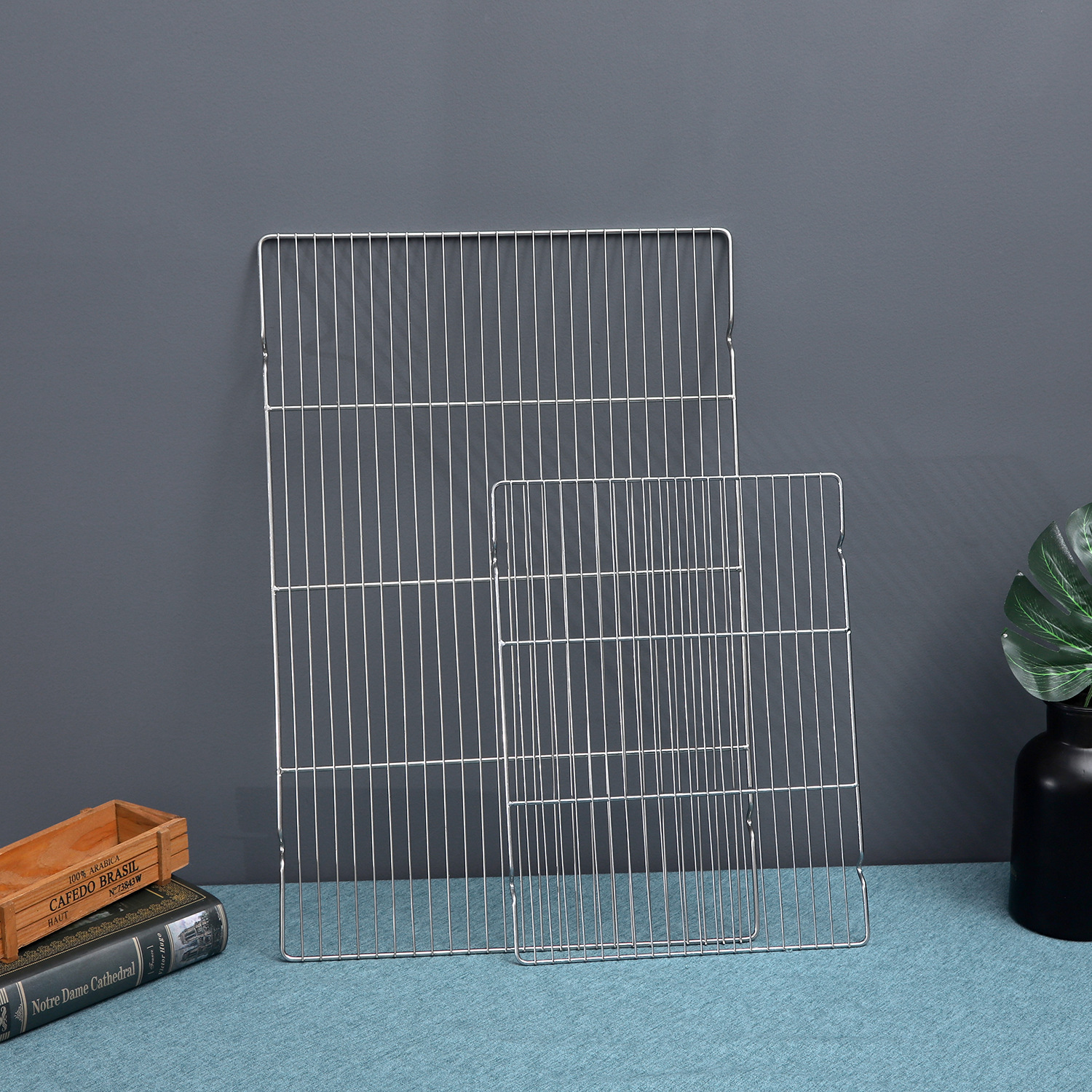 304不锈钢烧烤网 沥水架凉网面包烘焙长方形商用带脚晾网冷却架网