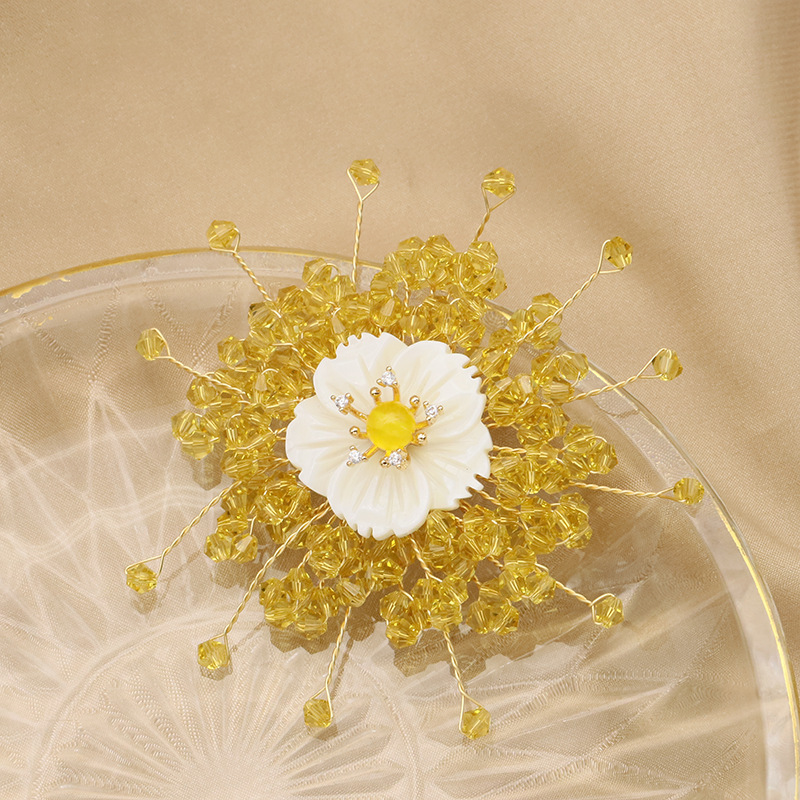 Broche de perlas naturales de alta calidad nicho broche de oro de nieve broche de alta gama retro ramillete al por mayor image 4