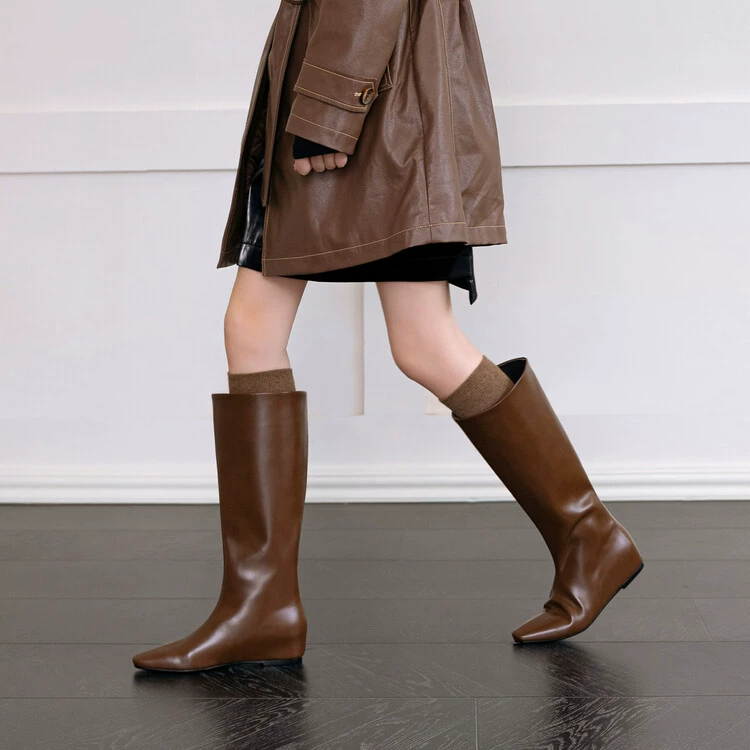 Европейские и американские сапоги увеличены в женском стиле 2024 осень и зима новая квадратная головка гильзы без колен на плоском каблуке женские сапоги