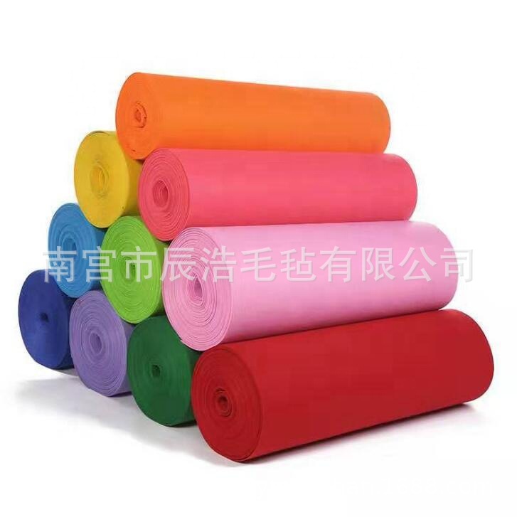 厂家批发  3mmPET聚酯纤维背胶毛毡面料 箱包手袋装饰彩色毛毡布