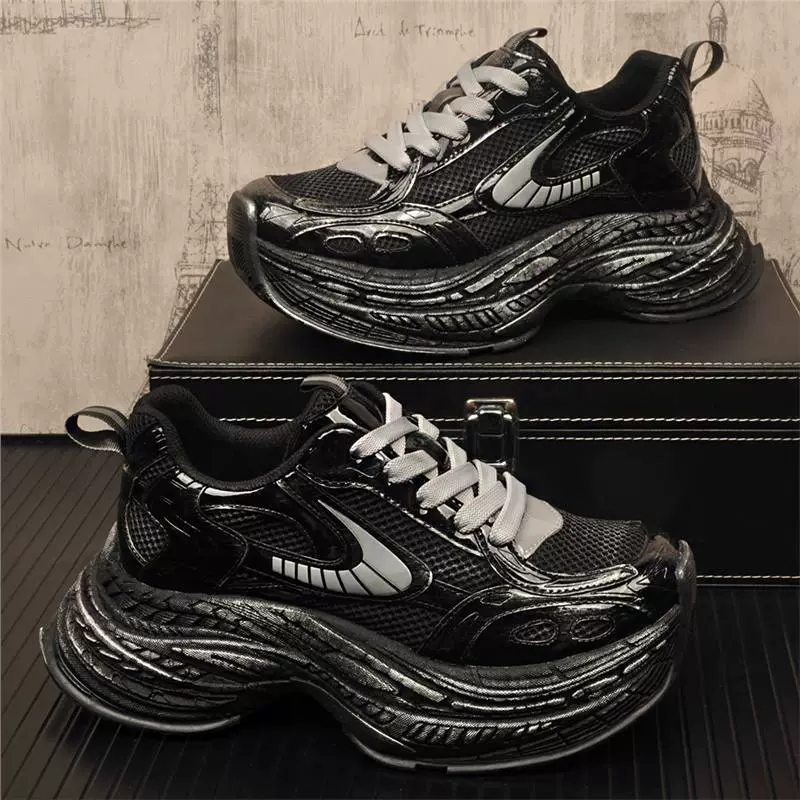Мужские кроссовки 2025 года, новые модные, на толстой подошве, лёгкие, на шнуровке, универсальные, в европейском стиле, спортивные, дышащие, из сетчатого материала.