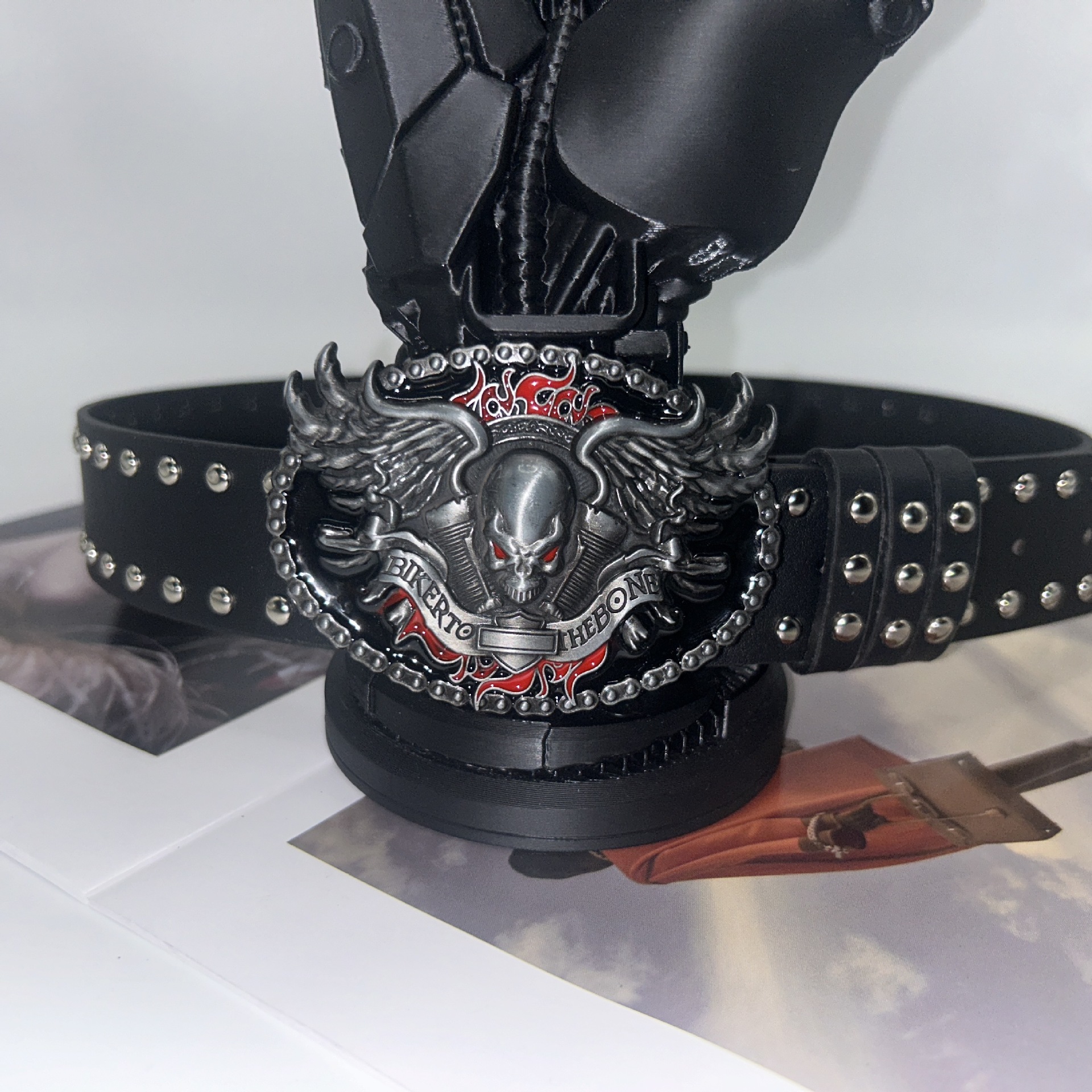 Poker Totenkopf Handschuh Nieten Gürtel Herren Universal Dekoration Gürtel für Röcke Jeans Ledergürtel Punk Style Gürtel