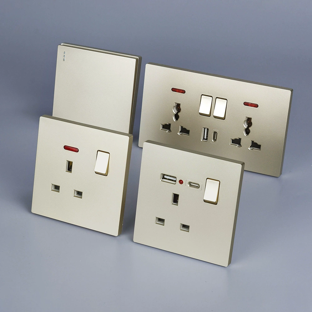 13a electric three-hole USB socket Hong Kong and Macao version British-English standard Taiwan household twin gold pc panel type c