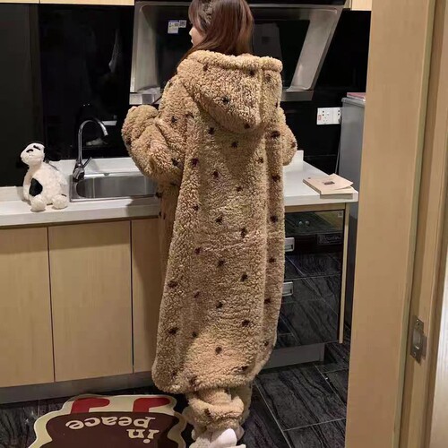 New autumn and winter coral velvet pajamas for women in winter plus velvet thick robe, robe, plush home wear set
