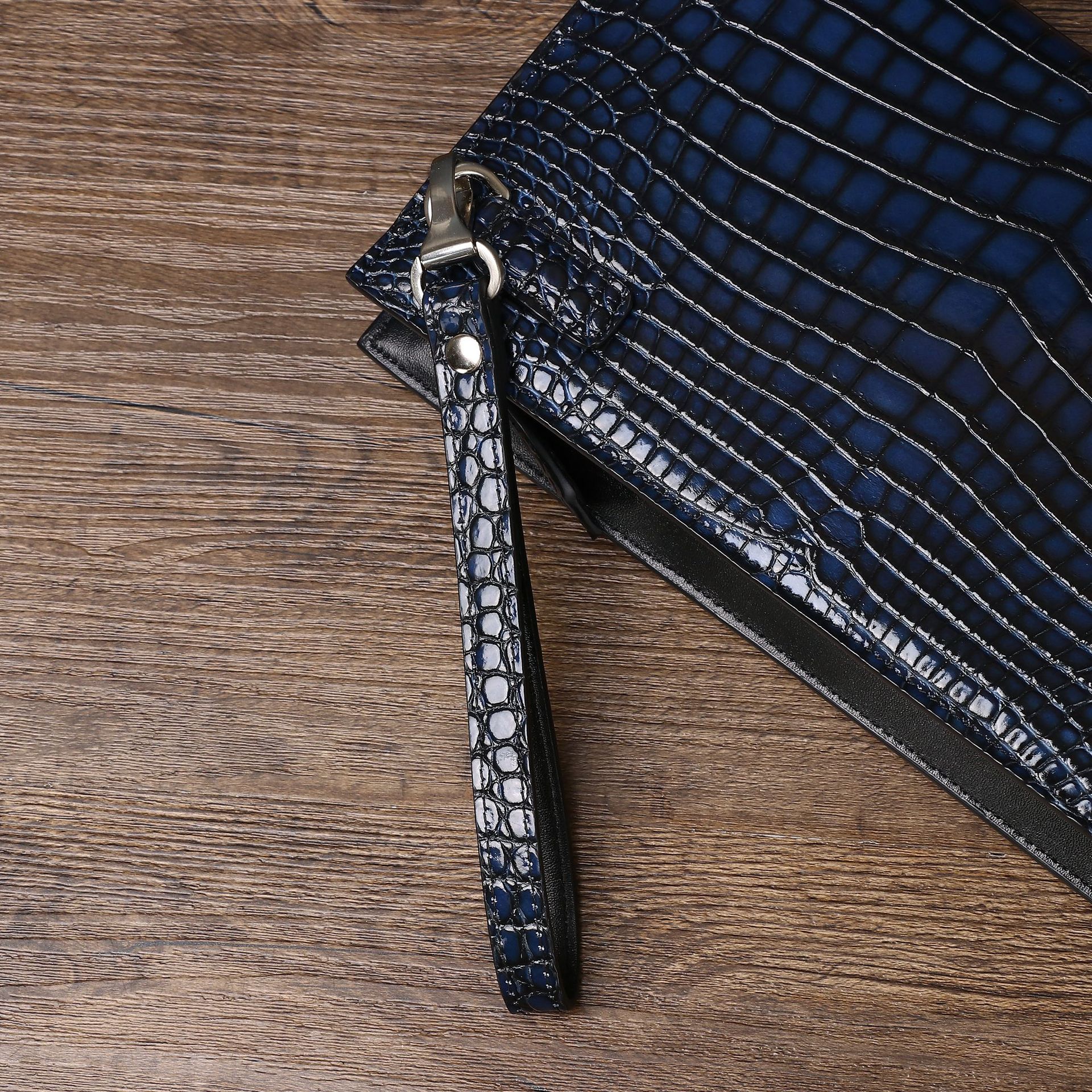Túi clutch nam da vân cá sấu cầm tay tài liệu dung tích lớn đa năng chi tiết 6