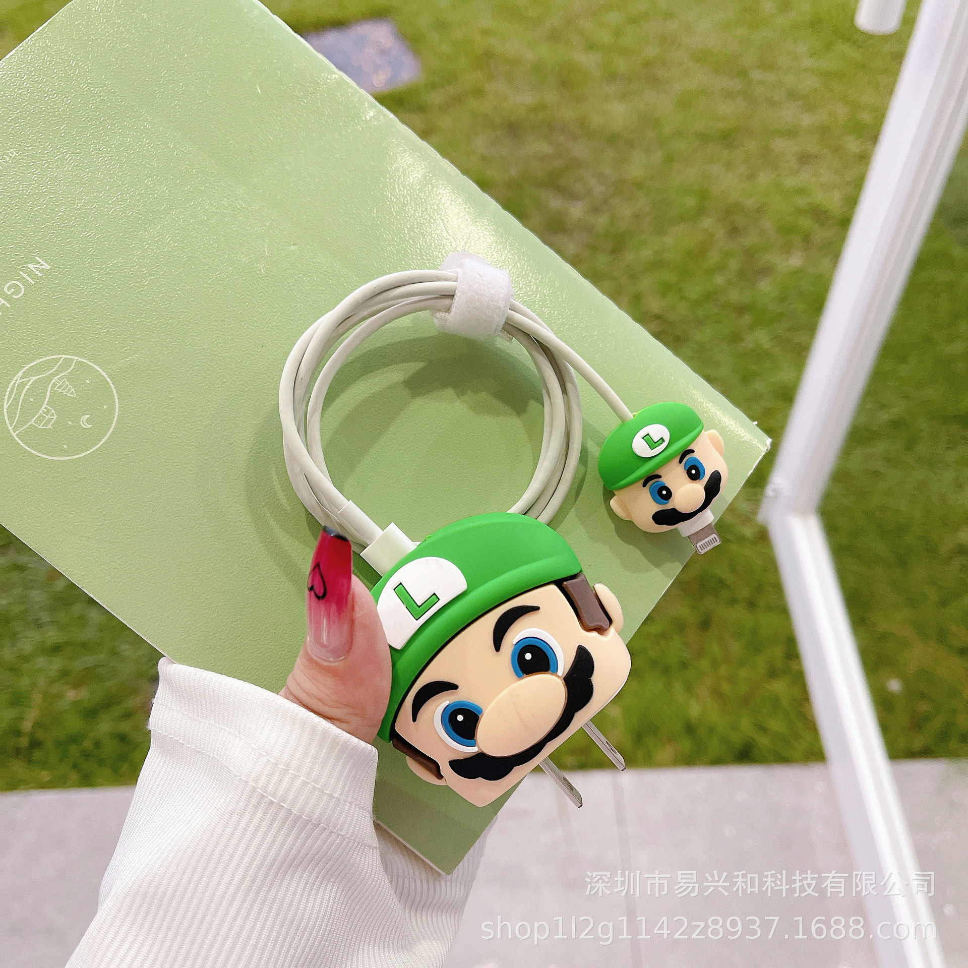 Aplicable Apple 18W / 20W cargador de cabeza de cubierta cargador de cubierta de cable de datos cubierta de 4 piezas al por mayor