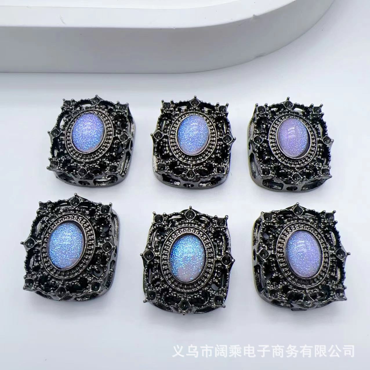 ダイヤモンドの長い方の大きい魔の箱の多い八穴のジルコニウムのdiyの手作りのビーズのブレスレットのネックレスの合金のアクセサリーのビーズの部品