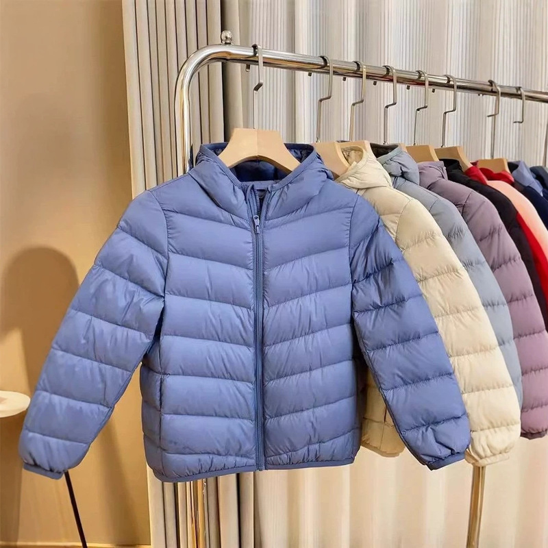 Children's Lightweight Hooded down Jacket for Boys and Girls, Short Style, 90% White Duck Down, Hooded Coat, Wholesale