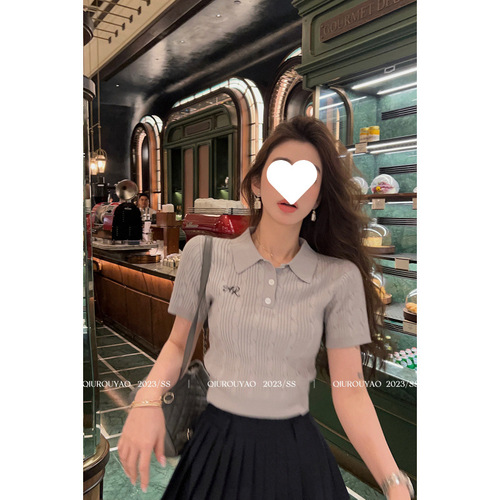 2025 summer new hot girl polo-neck sweater, women's niche design, short-sleeved T-shirt, casual temperament