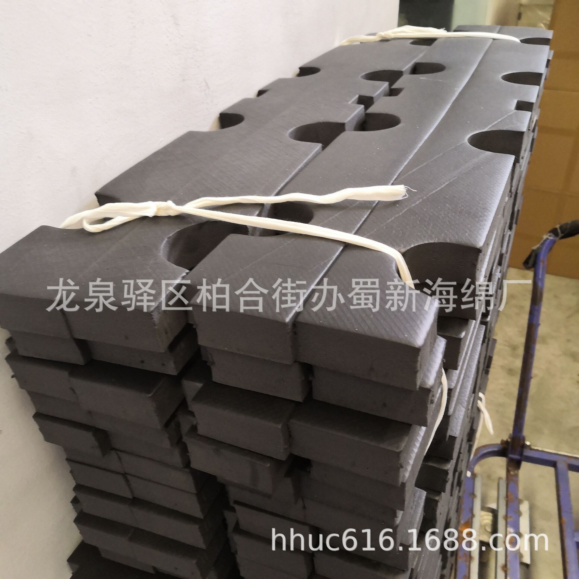 汽车配件内卡定位EVA卡槽/物流架固定防撞EVA卡条/异形EVA泡沫条