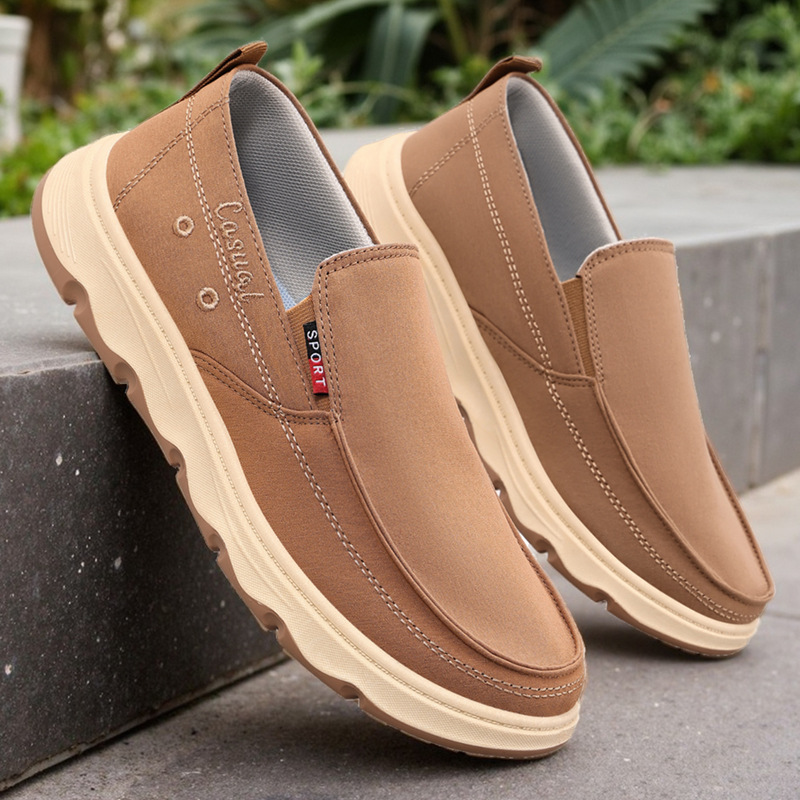 Zapatos de un pie para hombre verano nuevo estilo transfronterizo cómodo y transpirable zapatos de tela viejos de Beijing zapatos de hombre de suela suave para hombre casual al por mayor