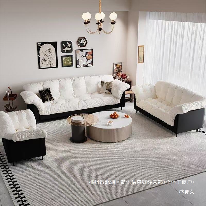 Fábrica directa sofá de tela nuevo tipo de sala de estar doméstica pequeña casa de alquiler doble dormitorio moderno simple línea directa