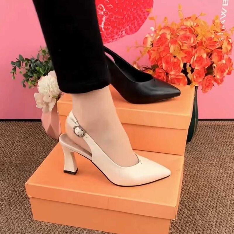 Pointed-Toe High Heels 2026 Spring/Summer New Style Soft Leather Slip-On Shoes Comfortable Soft Leather Work Sandals with Closed Toe