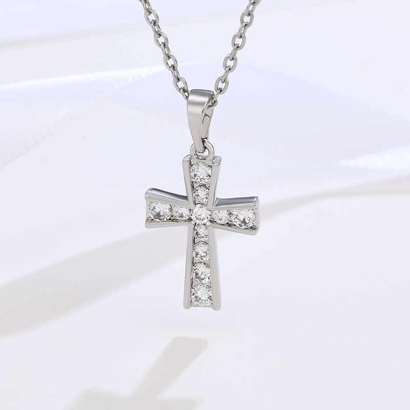 Xupin joyería Blanca Cruz con incrustaciones de circonio colgante europeo y americano personalidad simple estilo frío hombres y mujeres colgante al por mayor