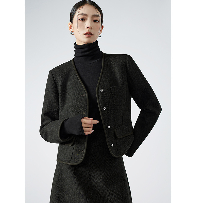 人字纹羊毛老钱风摩登夹克2025年秋季新款小香风v领长袖短外套女|undefined