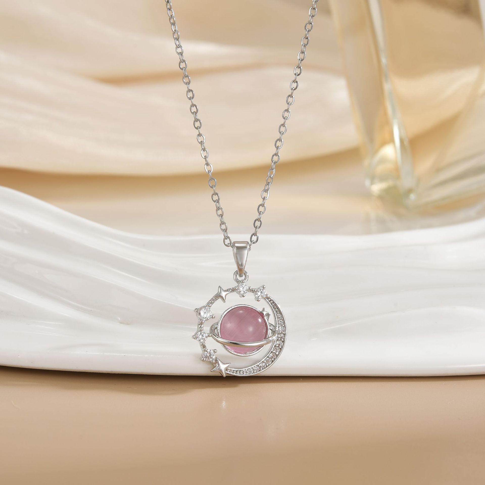 【钛钢】跨境热卖星球系列项链轻奢时尚白搭星空不掉色锁骨链批发