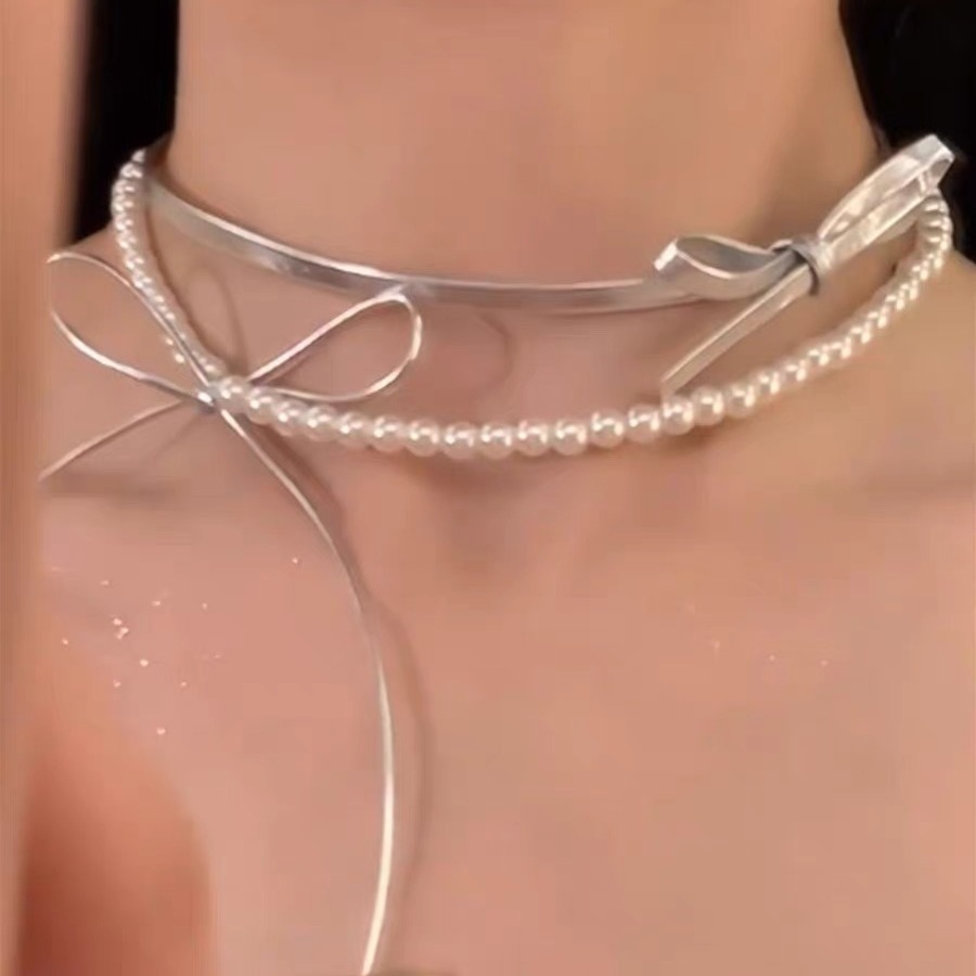 韩国气质双层珍珠皮革蝴蝶项圈项链饰品女高级感钛钢不掉色锁骨链