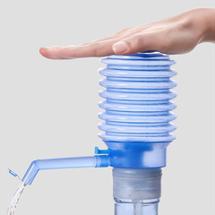水タンクに水を入れる手押し式ミネラルウォーター手動吸水器純水浄水器家庭用自動吸水器