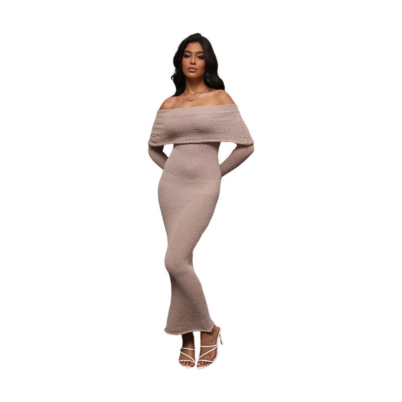 Robe longue à manches longues en maille, épaules dénudées, style français, idéale pour le commerce extérieur transfrontalier (2026)._voghion.com