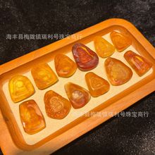 天然蜜蜡原石佛公 宝宝佛雕刻件吊坠 背面保留原皮 蜜蜡原石批发