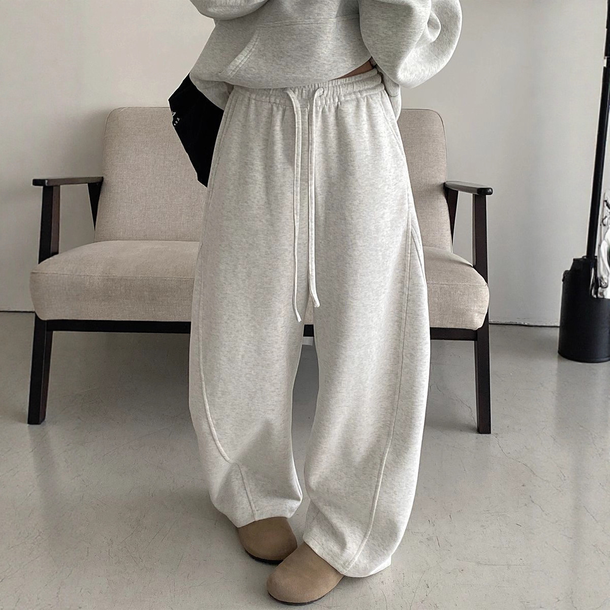 美式卫裤运动裤女2025春秋季新款宽松阔腿休闲裤弯刀裤子