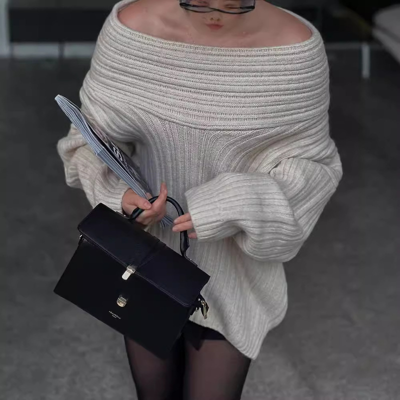 2024 Spring and Autum New Style Asymmetrical One-Line Collar Design Loose Casual Knitwear Long-Sleeved Knitwear 2024 Spring and Autum New Style Asymmetrical One-Line Collar Design Loose Casual Knitwear Long-Sleeved Knitwear