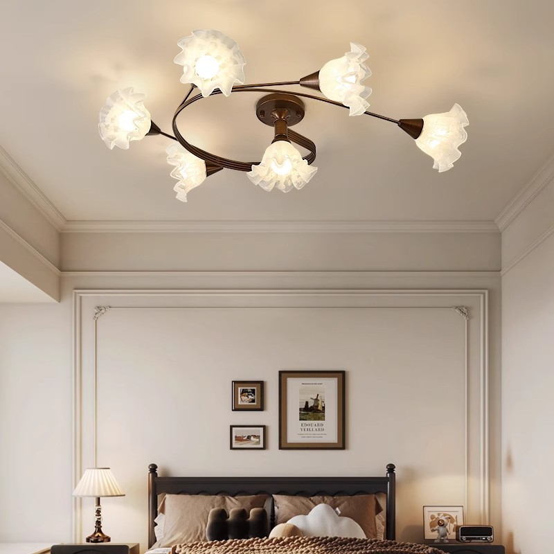 中古风铃兰花吸顶灯美式复古主卧室灯乡村民宿美拉德高级感客厅灯