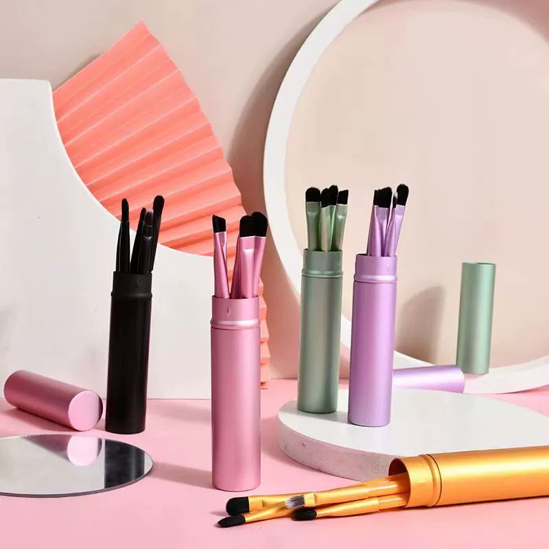 Soft concealer brush, handheld storage system, 5 pieces