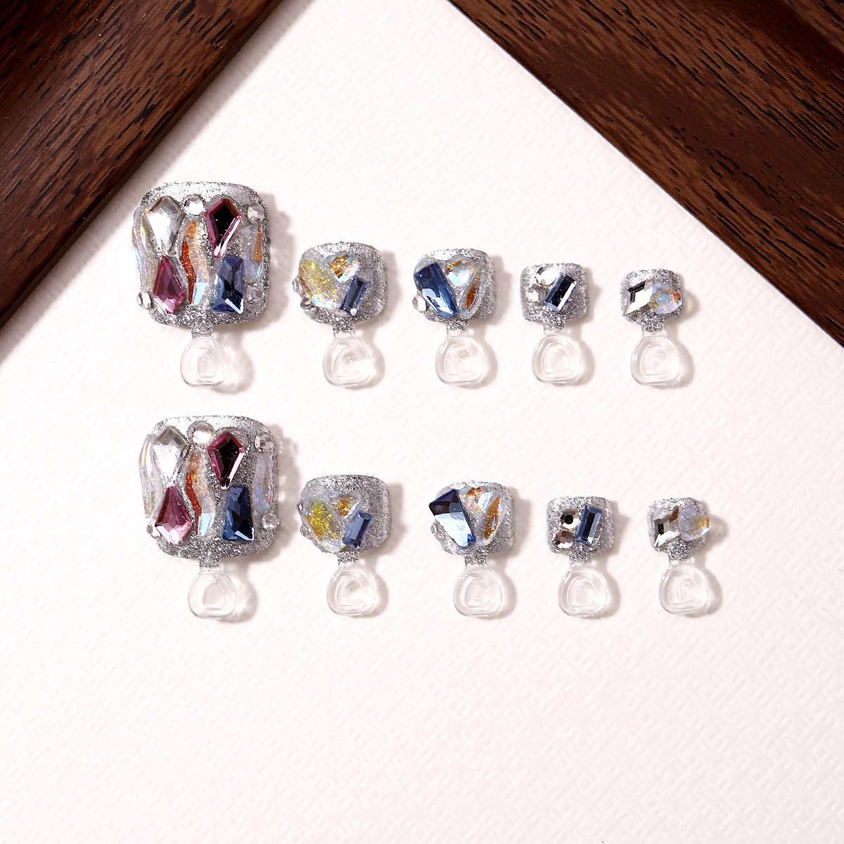 Uñas de los pies, uñas de verano, nuevos parches de uñas de los pies, diamantes de colores, uñas de desgaste flash, uñas de los pies, parches de uñas de los pies, uñas