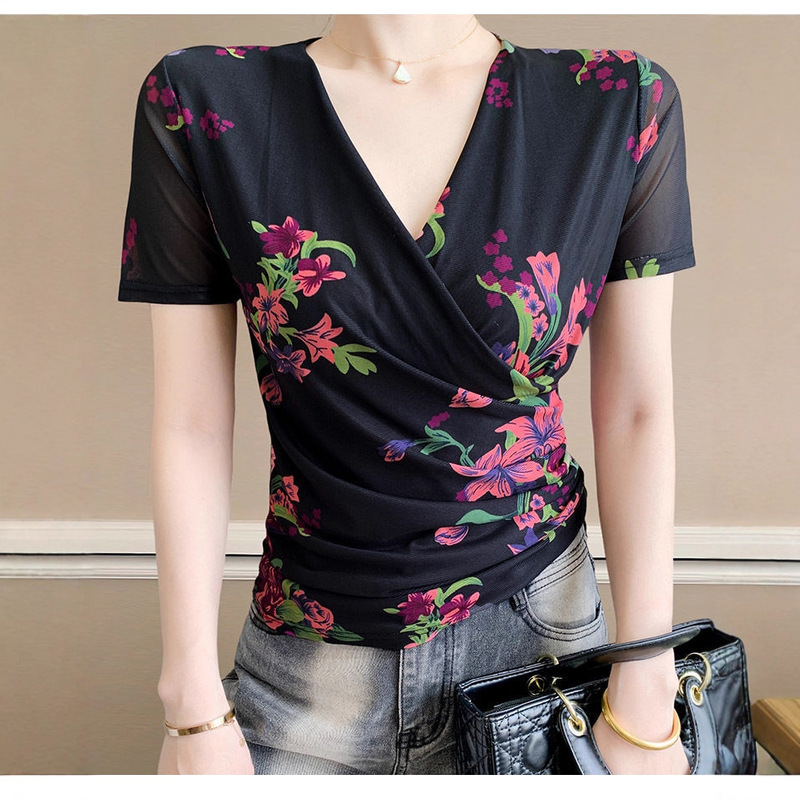 Fashionable Cross V-Neck Mesh Printed Lace Blouse for Women, Short-Sleeved, 2025 Summer Design, Waist-Cinching Top Fashionable Cross V-Neck Mesh Printed Lace Blouse for Women, Short-Sleeved, 2025 Summer Design, Waist-Cinching Top