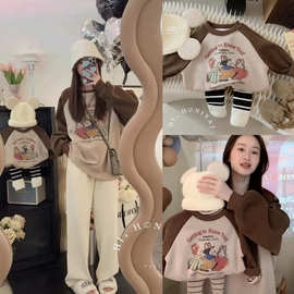 实拍韩国秋冬装一家三口卡通插肩袖撞色亲子卫衣秋款加厚连体衣潮