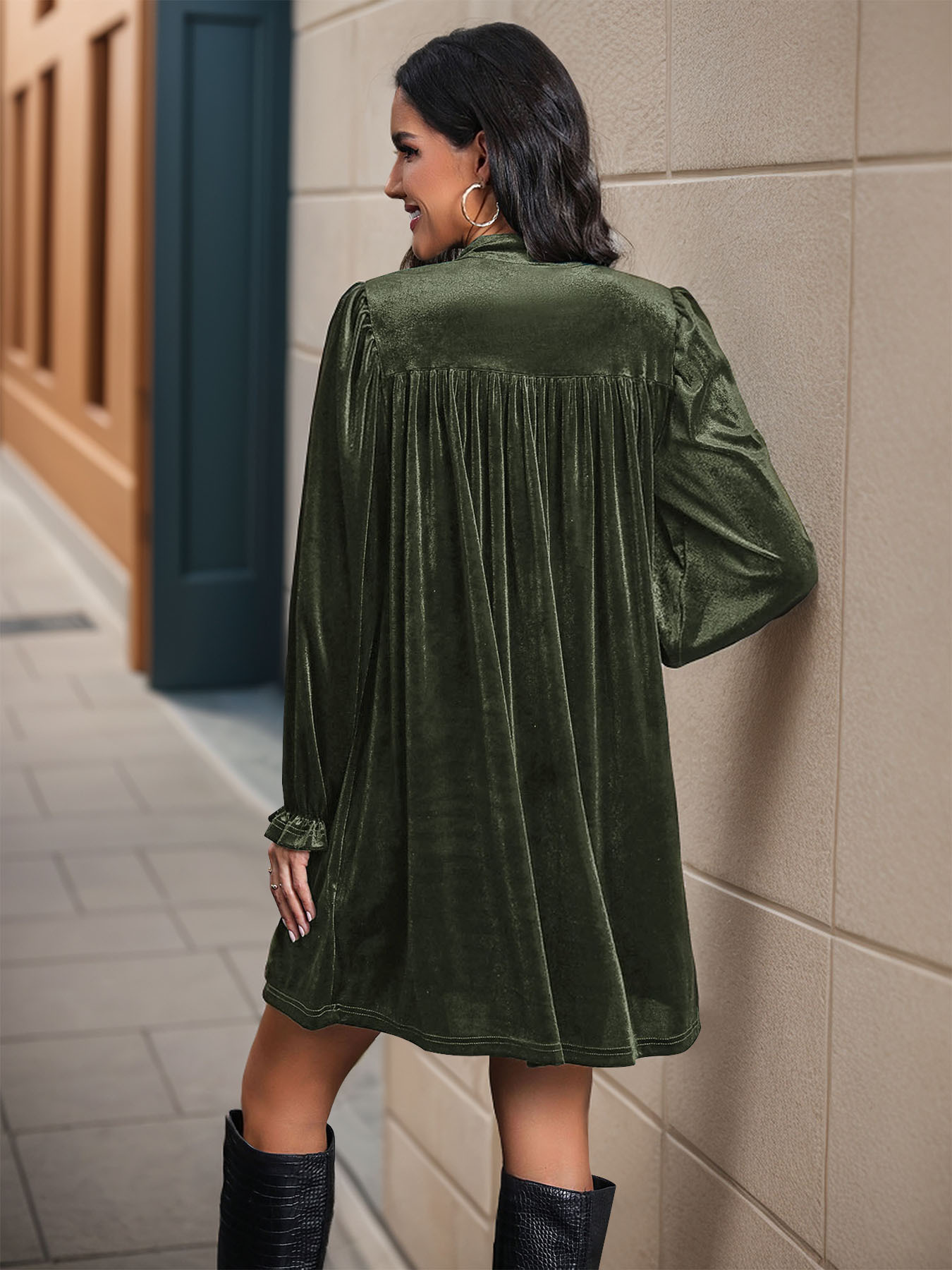 Vestido feminino de veludo em linha A – Vestido elegante retrô com manga curta e decote em V (mangas lanterna esvoaçantes, cintura alta, tecido de veludo macio)_voghion.com