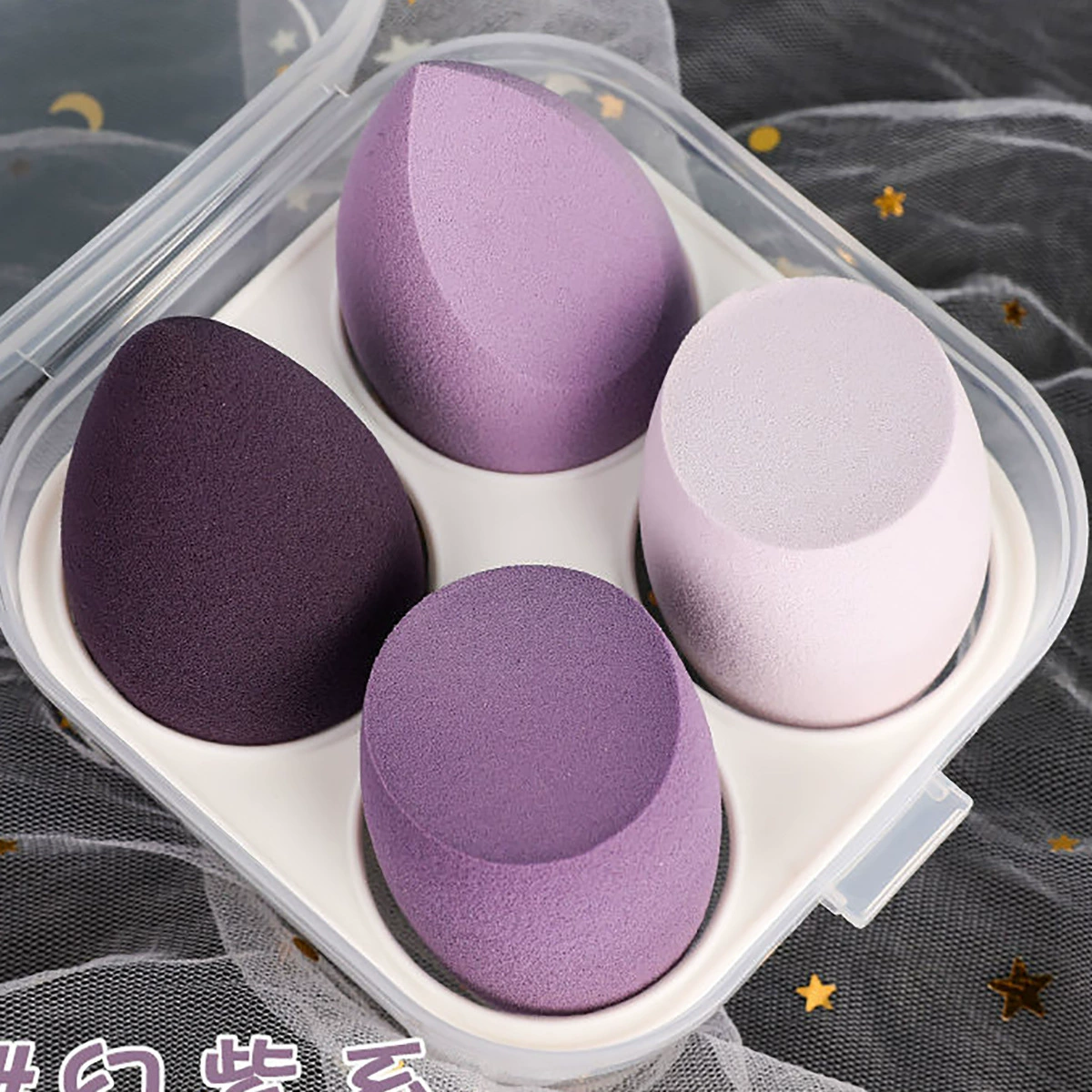 Makeup Sponge Set, 4-Cell Compact Case, Soft Round Cosmetic Blenders (assorted colors)