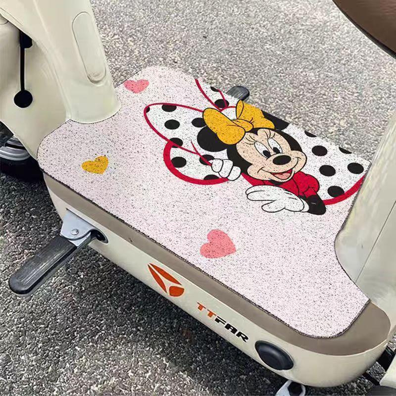 Cartoon Mickey Electric Scooter Foot Mat with Thickened Wire Loops, Anti-Slip, Dirt-Resistant, Easy to Clean, Direct from Manufacturer, Wholesale