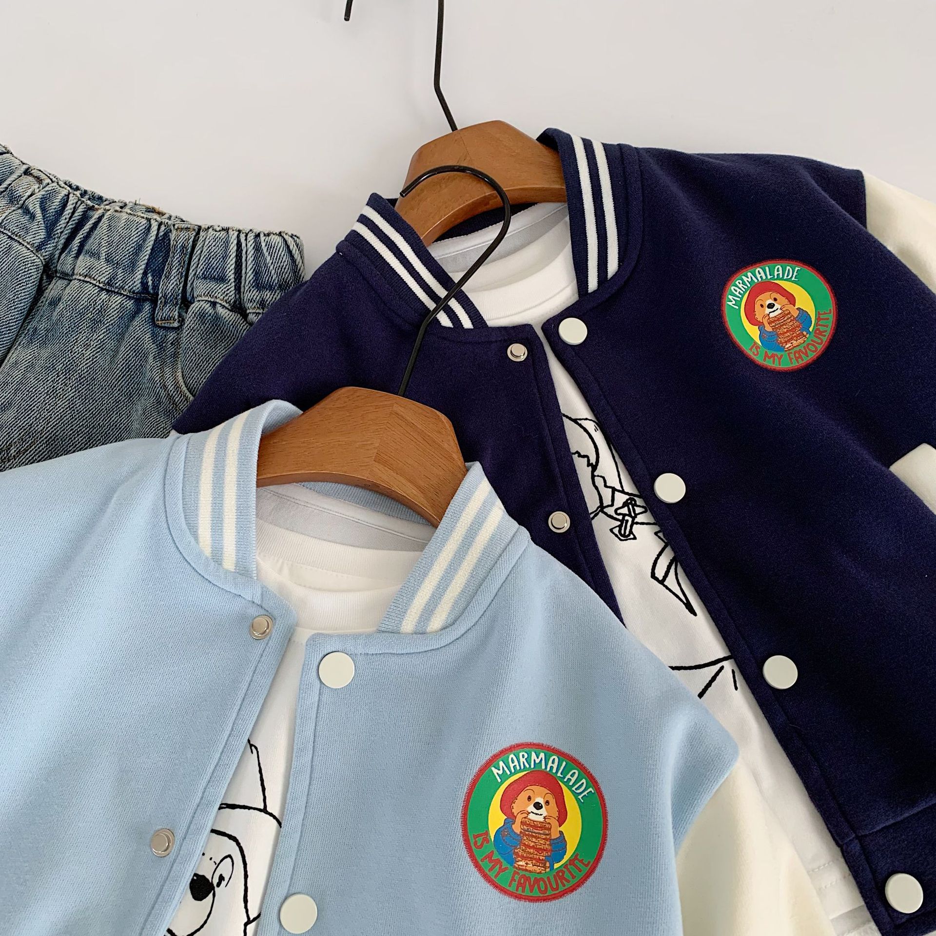 Mai Bao abrigos de otoño para niños 2025 nuevo estilo coreano para niños y niñas Paddington oso béisbol chaqueta del bebé