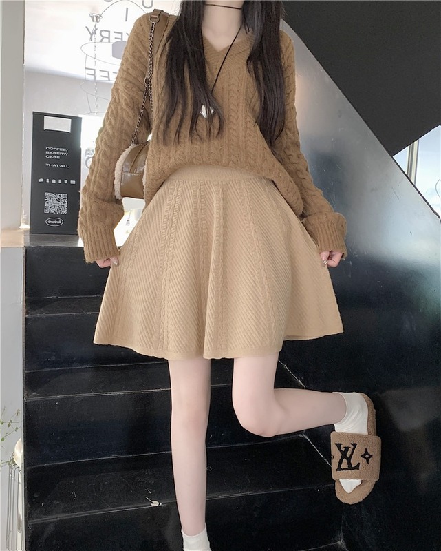 日韩百褶针织半身裙女秋季新款高腰遮胯时尚百搭纯色针织短裙|undefined