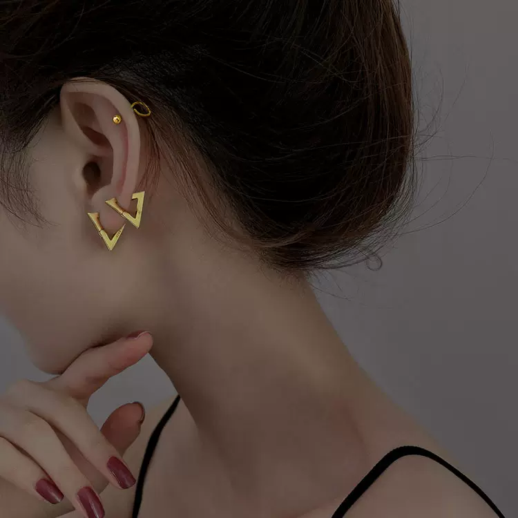 欧美三角形耳饰百搭轻奢时尚s925银耳钉耳扣跨境爆品配饰一件代发