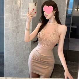纯欲性感吊带连衣裙女夏荡领收腰夜店后妈紧身包臀小个子短裙涤纶