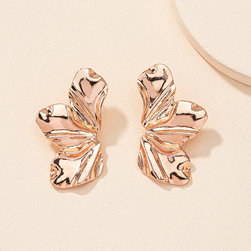 Fashion retro irregular leaves folds alloy earrings