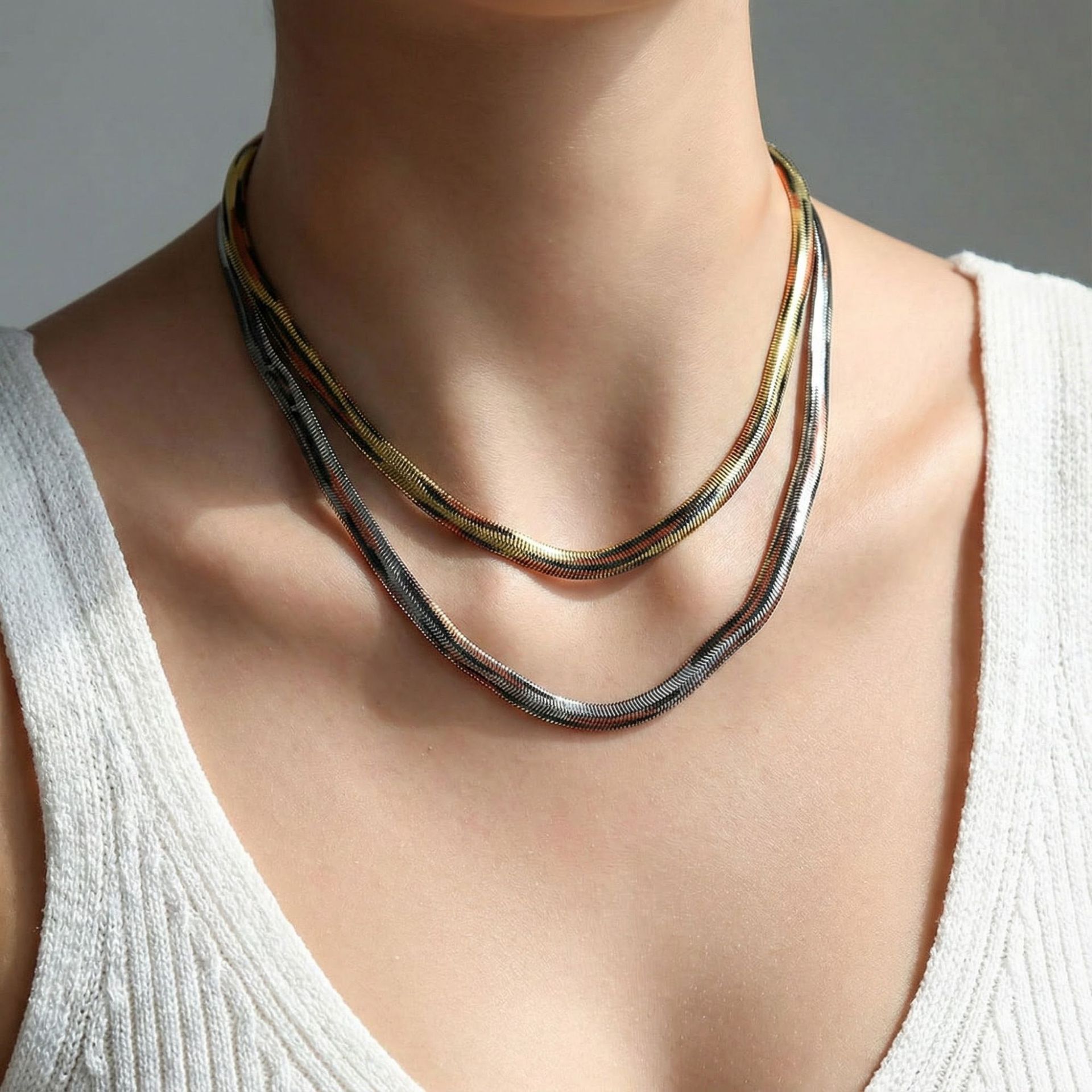 Titanium Steel Snake Bone Chain Spicy Girl European and American Leopard Print Choker Necklace Women's Melard Style Neck Chain Clavicle Chain Light Luxury Niche