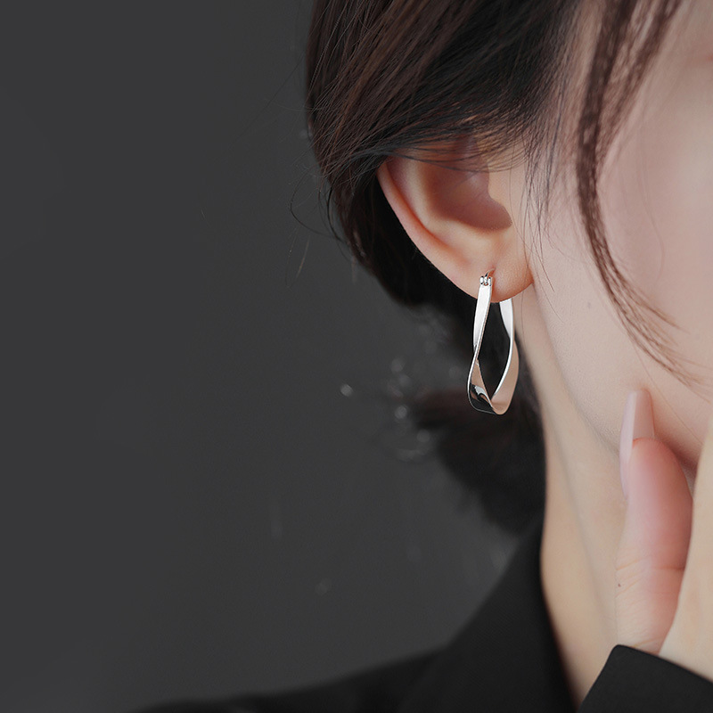 Mobius ring earrings female earrings simple new plain ring earrings niche design all-match earrings personalized earrings