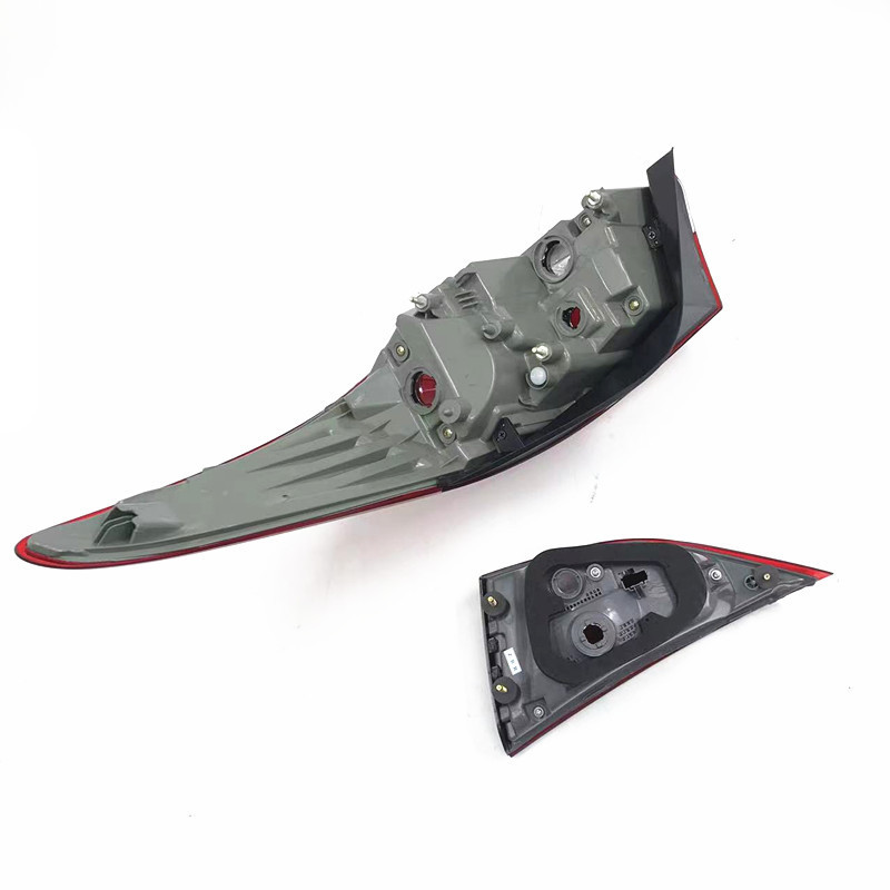 Suitable for Beijing Hyundai Elantra Tail Lights, 12-15 Model Elantra Rear Light Assembly, Elantra Rear Interior and Exterior Tail Lights